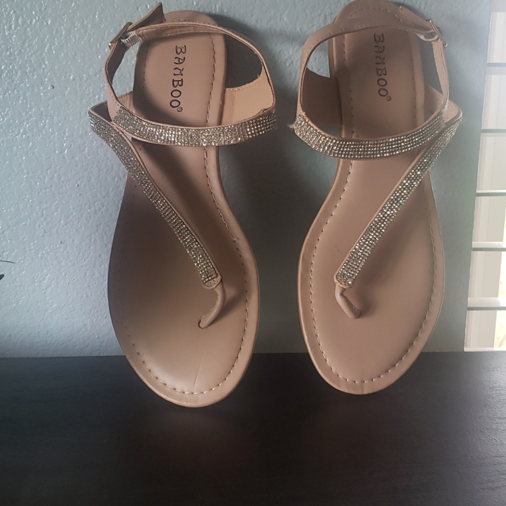 Sandals - Picture 2 of 7